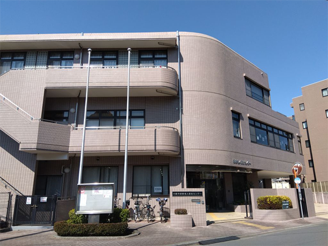 多摩老人福祉センター外観